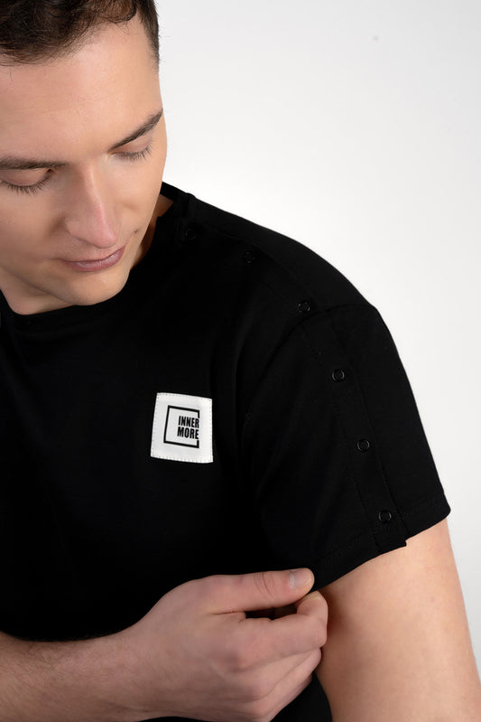 Innermore_erilahendus_trukkidega_t-sark_meeste_mudel_regular_olg_logo